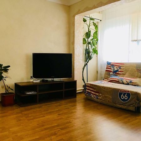 基輔Peremohy Avenue 17公寓 外观 照片