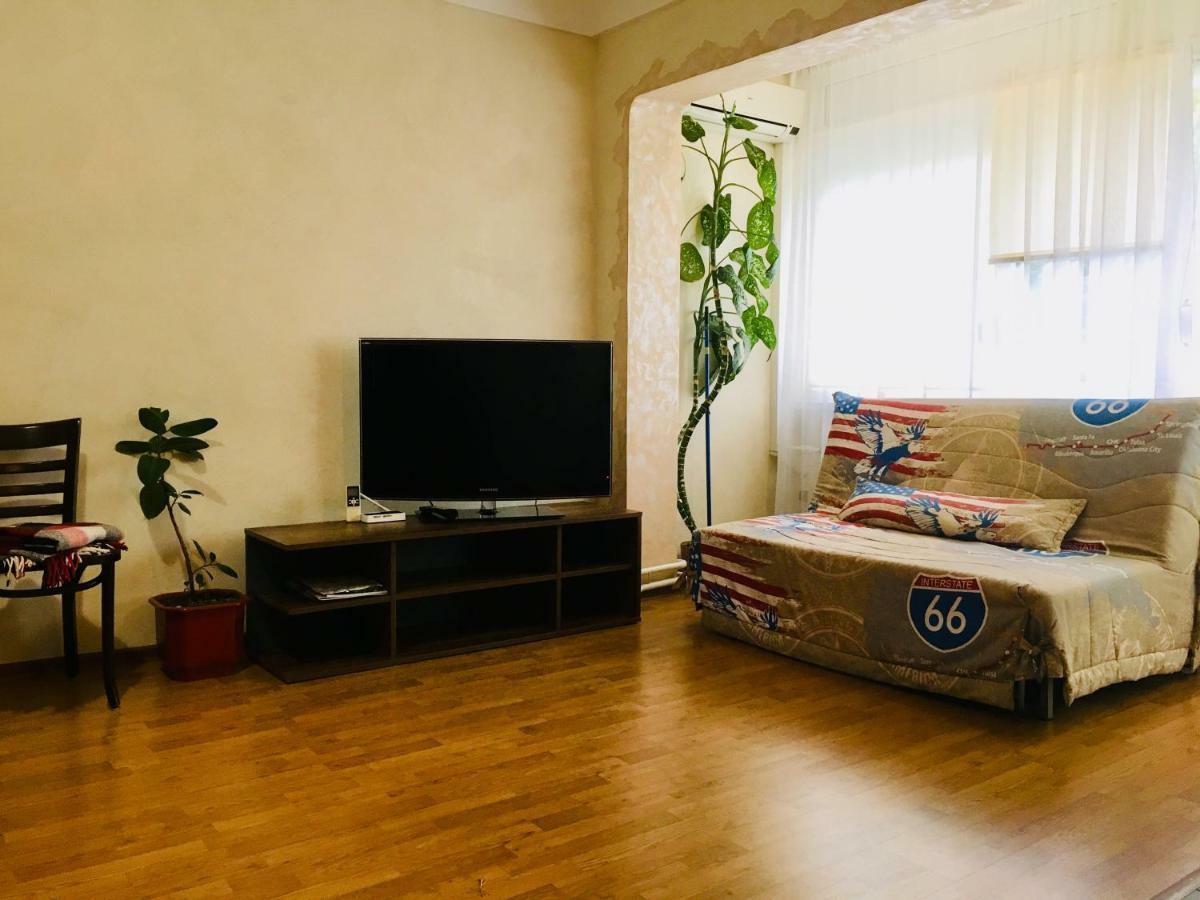 基輔Peremohy Avenue 17公寓 外观 照片